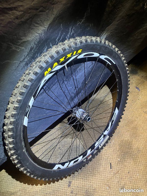 Roue avant Easton havoc 27,5 in 20x110 Équipements vélos