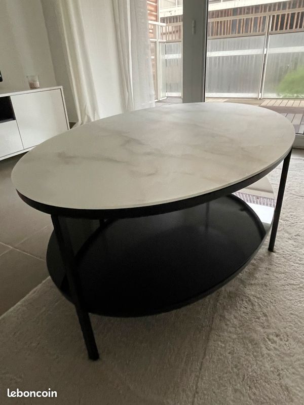 Table basse marbrée (image 1)