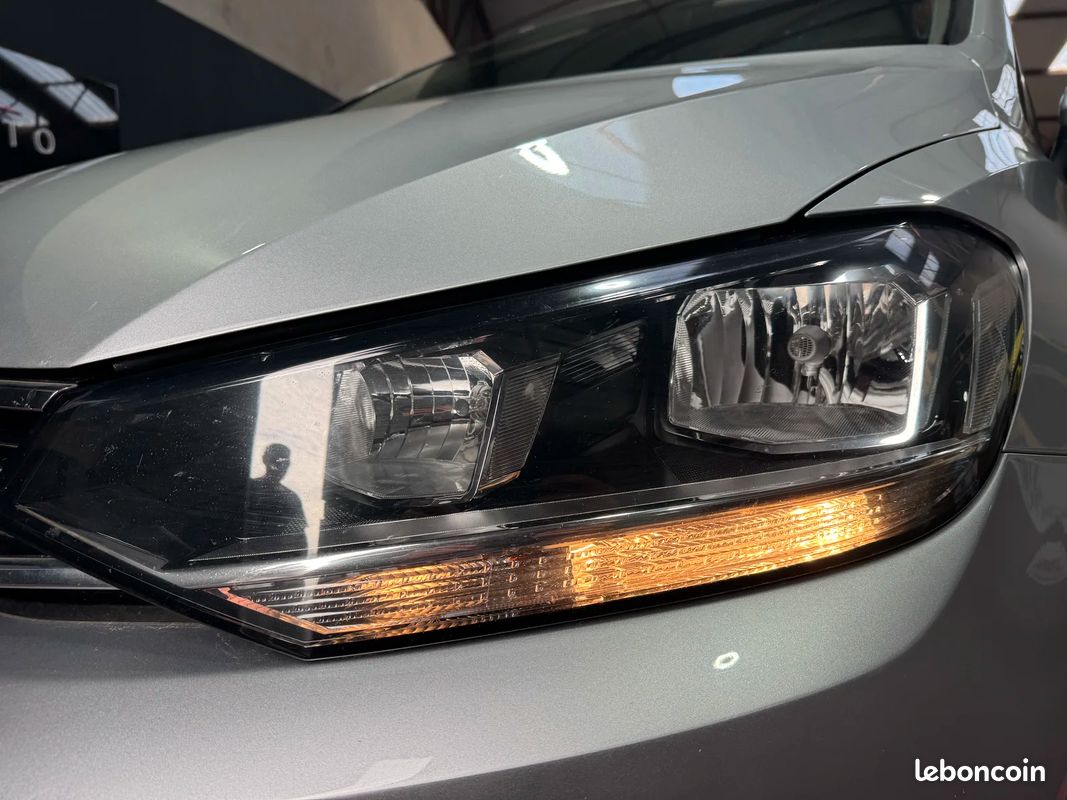 Volkswagen TOURAN 1.6 TDI 115cv DSG7 Confortline / Caméra de Recul / Régulateur de vitesse (image 9)
