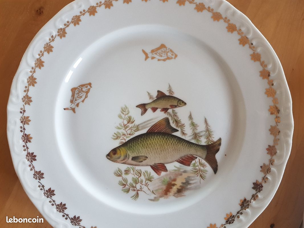 Assiettes et plat porcelaine véritable (image 7)