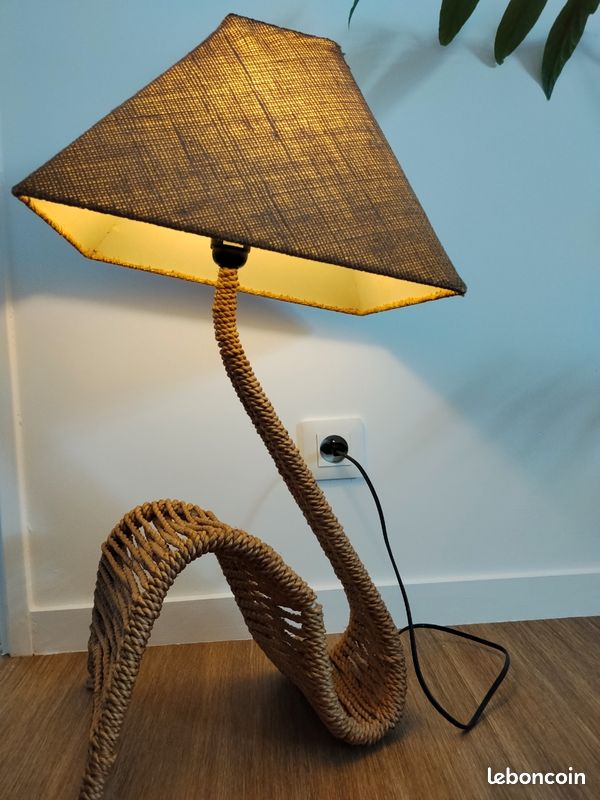 Lampe porte revue (image 1)