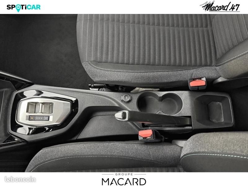 Peugeot 208 1.2 PureTech 100ch S&S Style EAT8 (image 29)