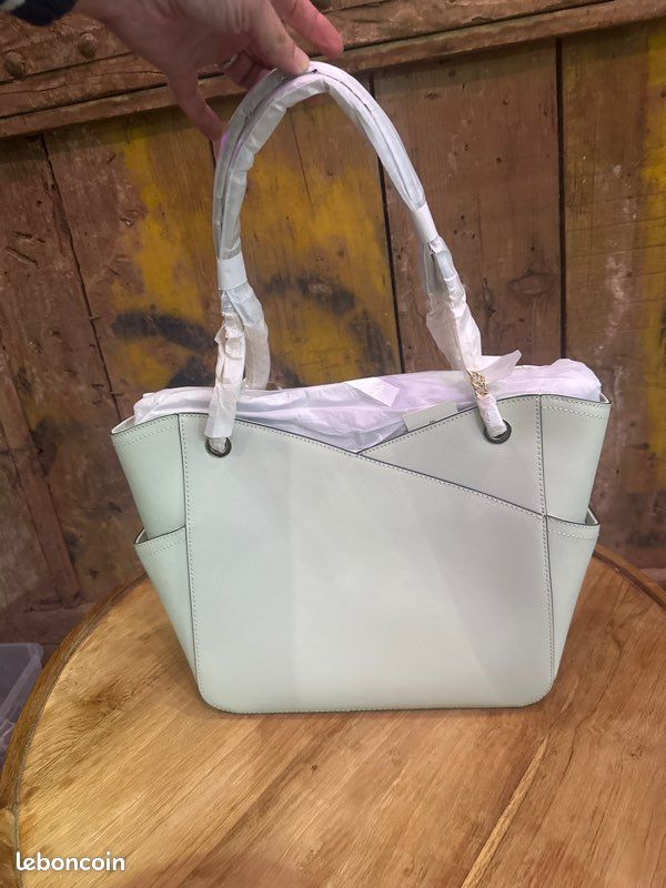 Sac à main Michael Kors neuf (image 3)
