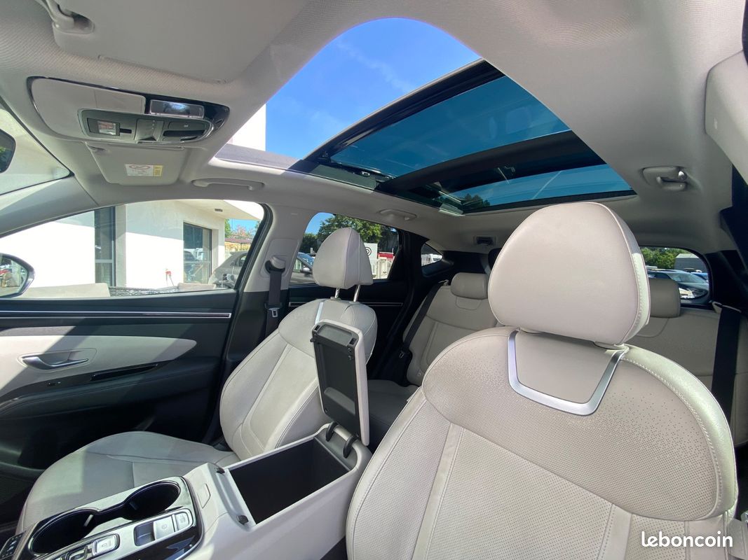 Hyundai TUCSON Executive Mild-Hybrid 2WD DCT (image 24)