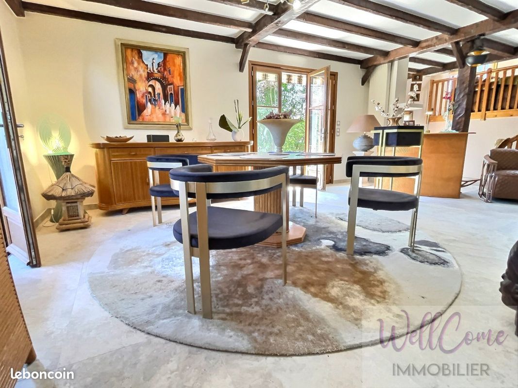 Maison 8 pièces 151 m² · à Entrelacs · 151 m² · 639 000 €