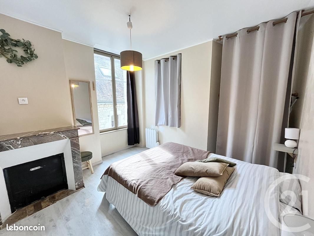 Immeuble 80 m² · à La Roche-Posay · 80 m² · 50 000 €