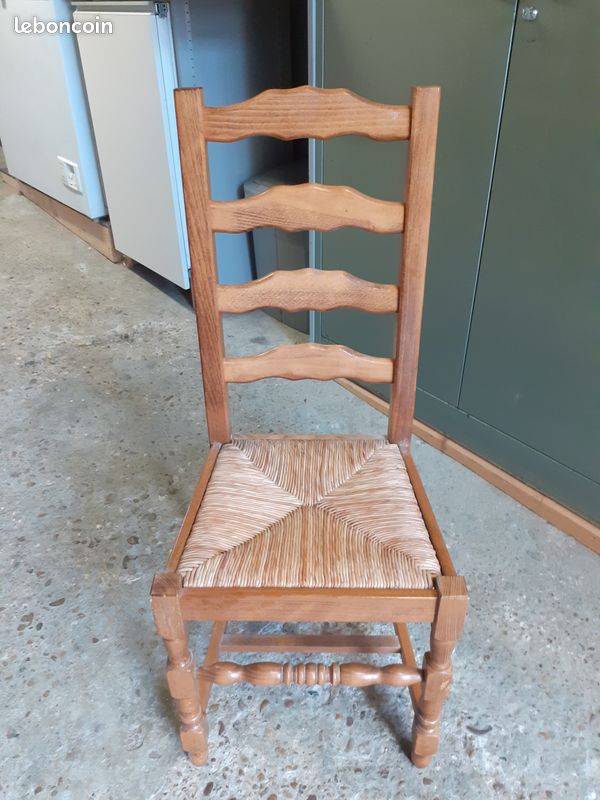 Chaises rustiques paillées (image 1)