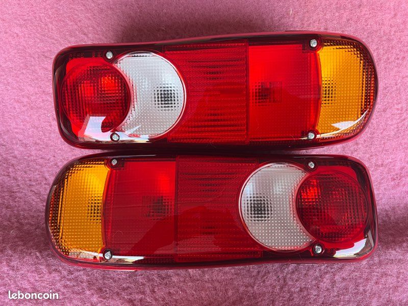 2 Lampes LED Feu Arrière Pour Renault Mascott 1999 - Droit + Gauche - Neuf