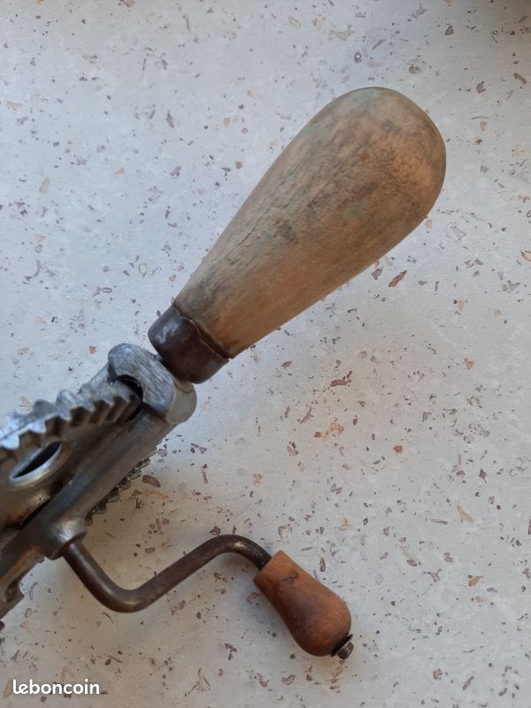 Fouet Manuel à Vrille Ancien - Batteur à œufs Vintage Avec Manche En Bois Tourné, 27.5cm