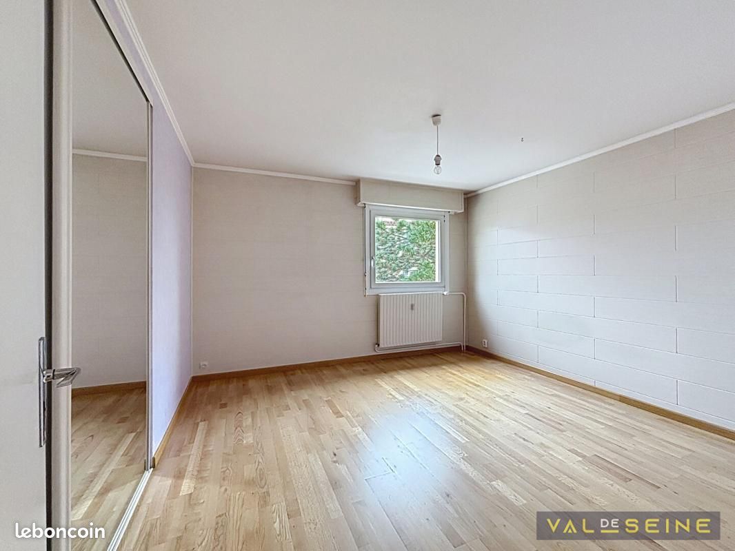 Appartement 4 pièces 98 m² · à Rouen · 98 m² · 90 000 €