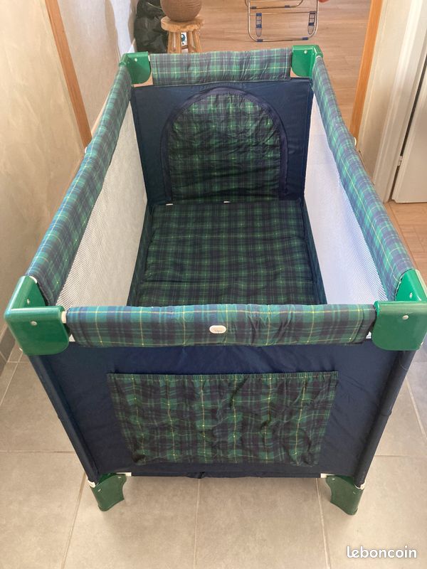 Lit pliant pour bébé (image 1)