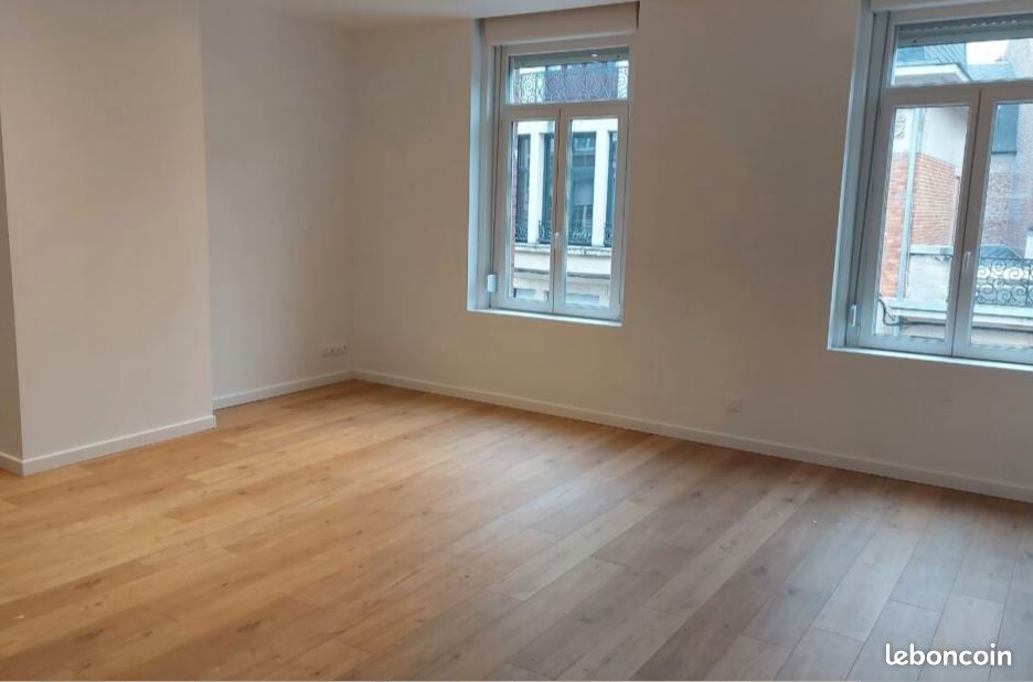 Appartement 4 pièces 105 m² · à Cambrai · 105 m² · 800 €