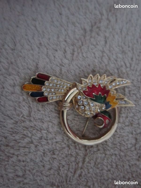 Broche Vintage Animalière Kiwi Avec Cristal Boréalis - Relief Doré - Pièce Unique *4058