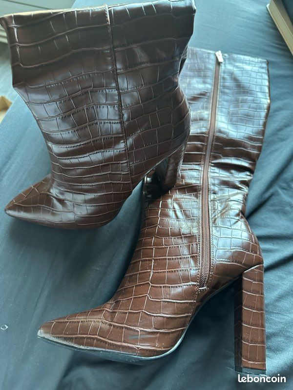 Bottes hautes pointues croco Boohoo (image 2)