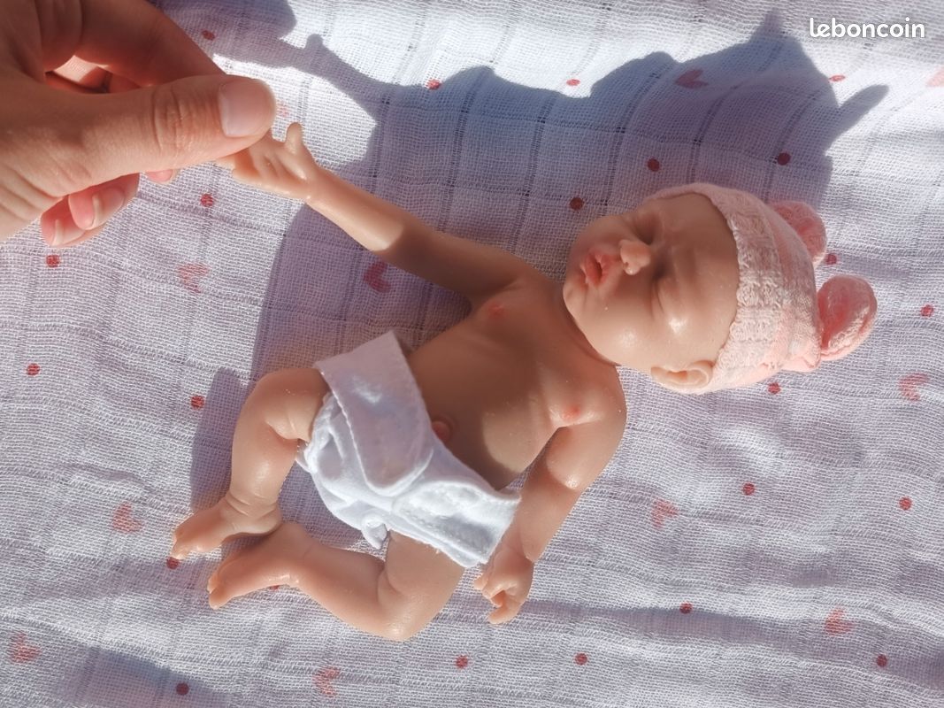 Mini bébé reborn full silicone 20cm-250g (image 4)