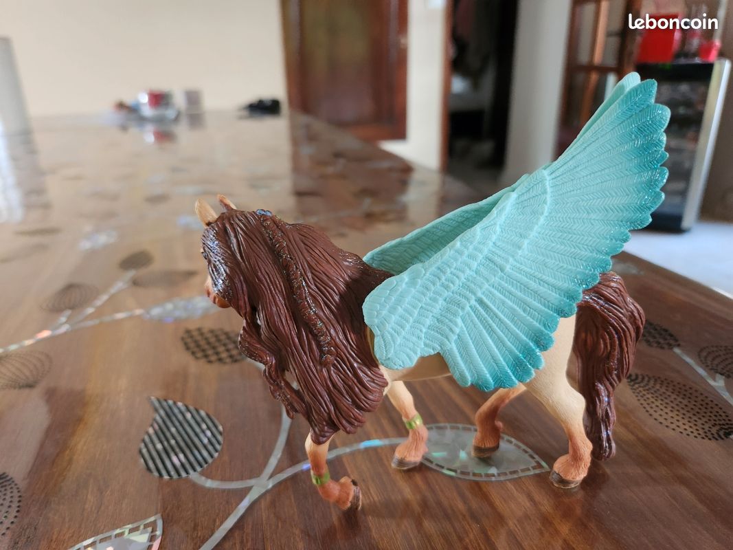 Schleich Pégase Bijou – Figurine Étalon Ailé Avec Strass, Pour Jeux De Rôle Et Collection, Dès 3 Ans