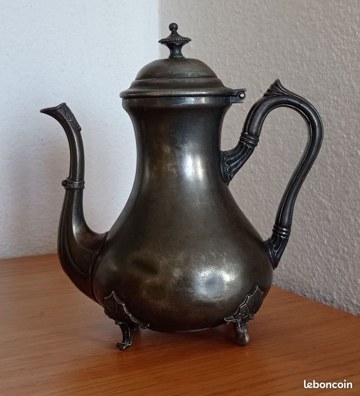 Cafetière théière anglaise en étain XIXème (image 1)