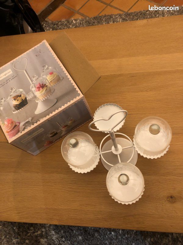 Présentoir à gâteaux (image 1)