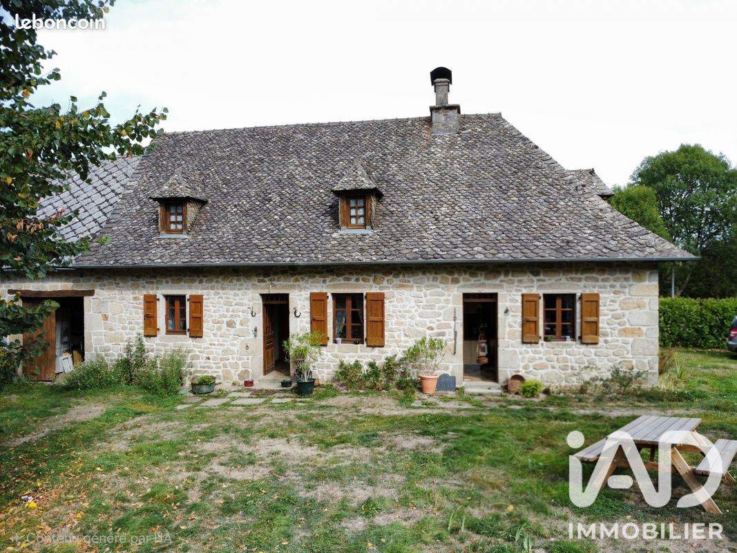 Maison 4 pièces 89 m² · à Auriac · 89 m² · 163 000 €