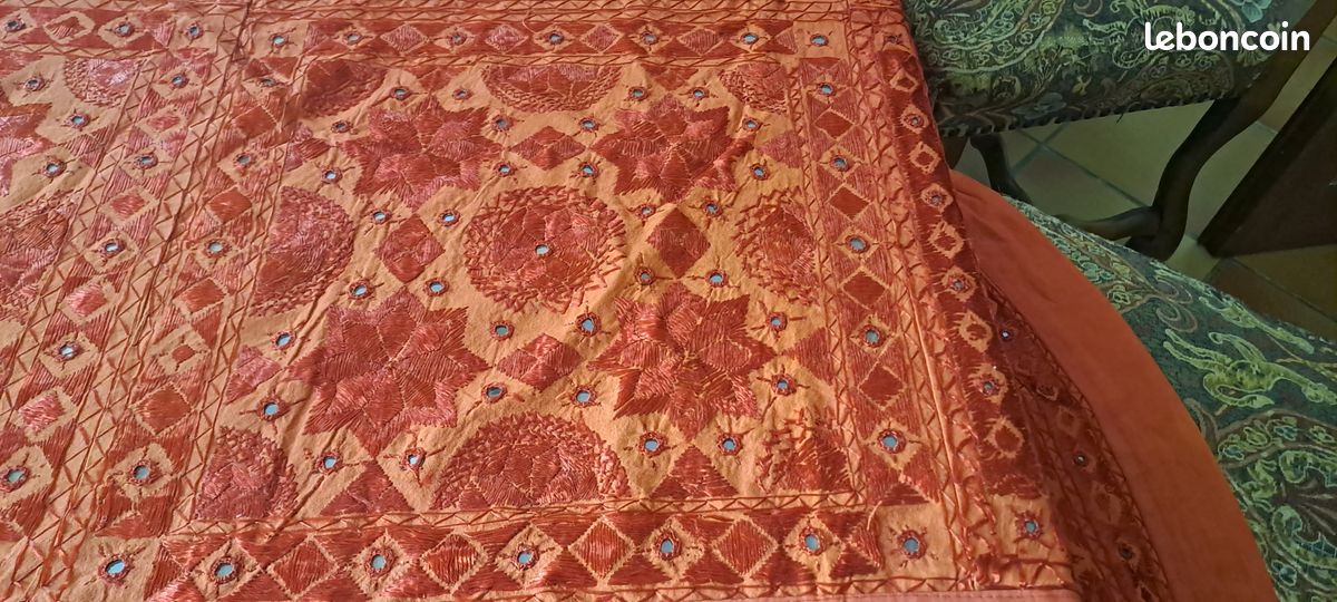 Couvre lit brodé 255 cm × 200 cm (image 5)