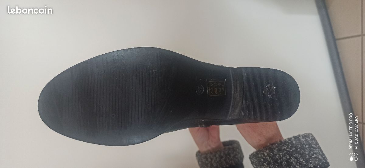 Bottes en cuir pointure 40 (image 2)