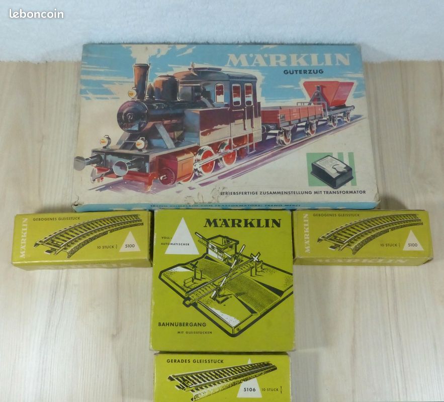Gros Lot Märklin HO Rails, Aiguillages, Pont, Wagon - 67 Pièces Pour Réseau De Train
