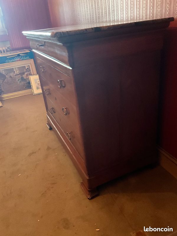 Commode (image 2)