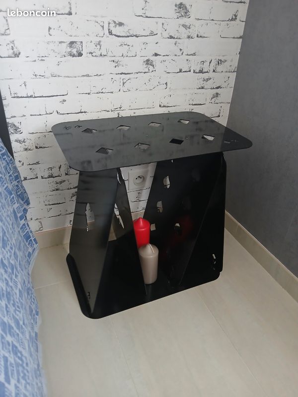 Tables de chevet originales (image 1)