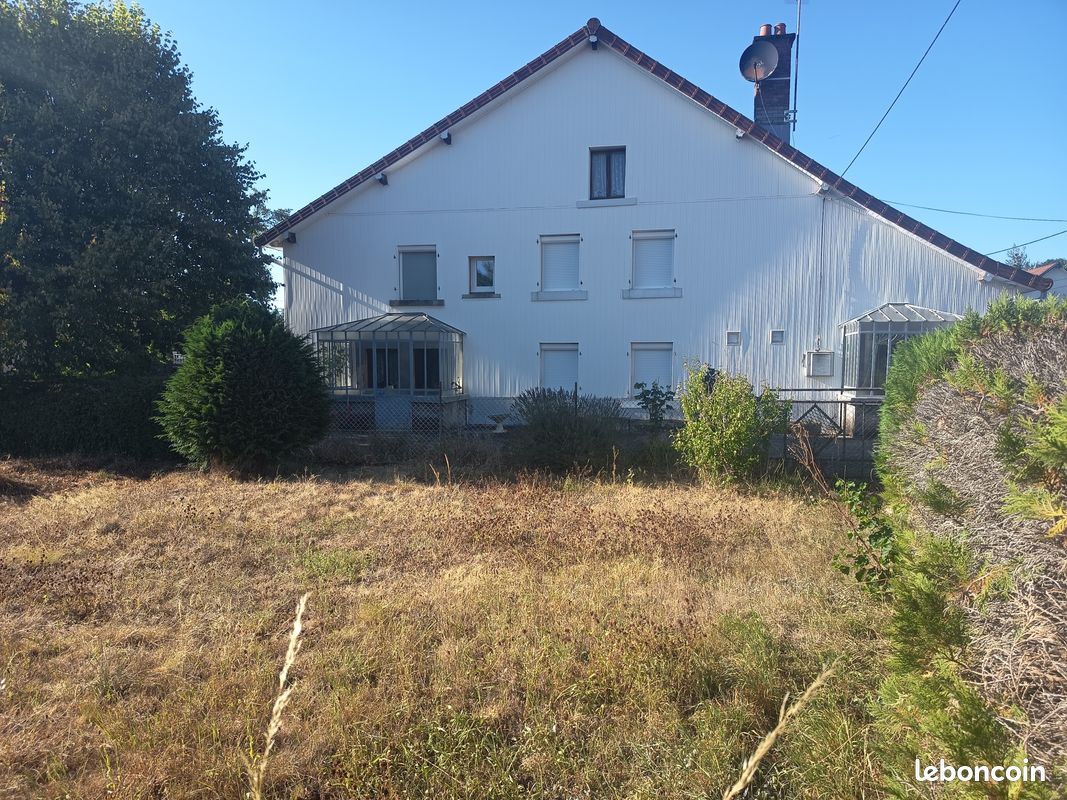 Maison 6 pièces 109 m² · à Malbouhans · 109 m² · 800 €/mois