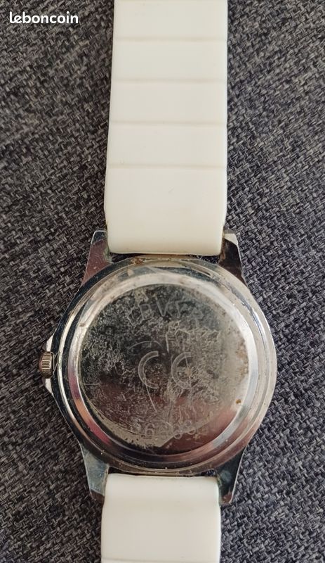 Montre blanche (image 3)