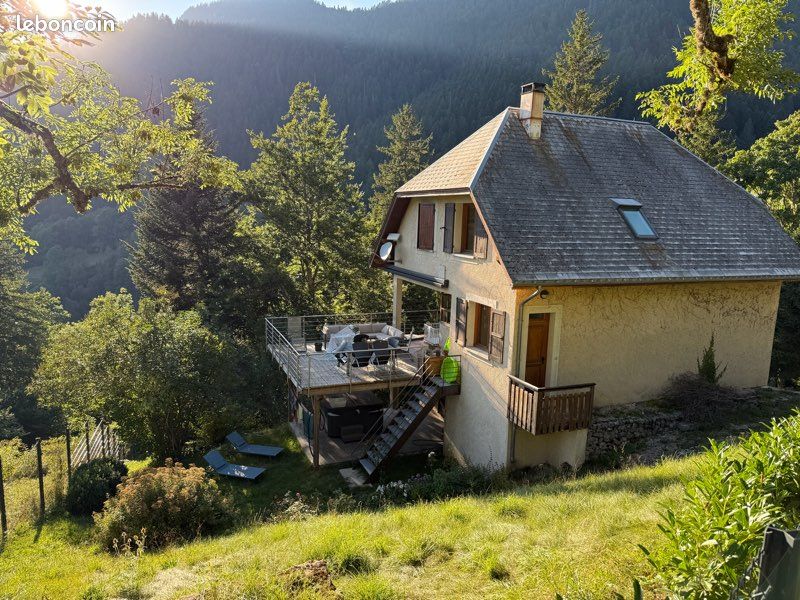 Maison 6 pièces 150 m² · à Saint-Pierre-de-Chartreuse · 150 m² · 580 000 €