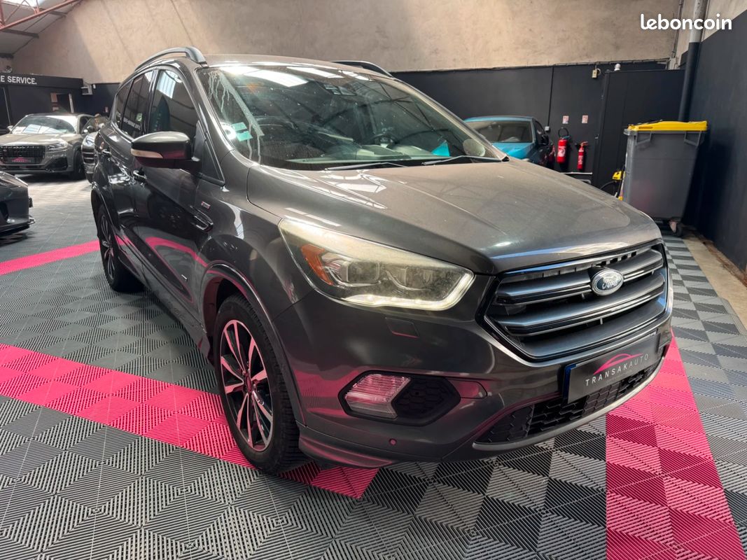 FORD KUGA 2.0 TDCi 180cv 4x4 Powershift ST-Line / CarPlay / Hayon Électrique / Caméra de Recul (image 7)