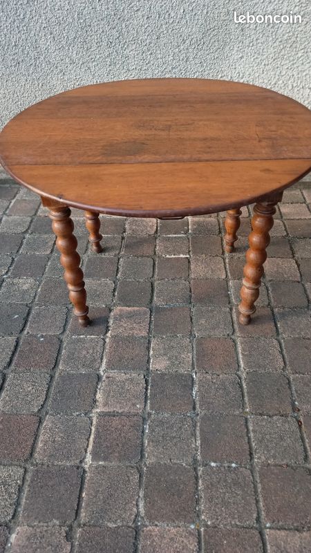 Table ancienne en chêne clair (image 2)