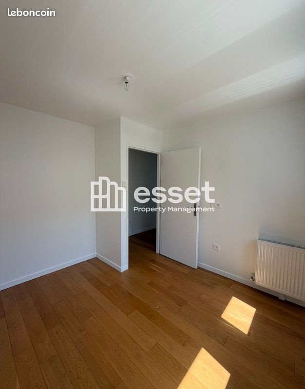 Appartement 3 pièces 70 m² · à Joinville-le-Pont · 70 m² · 1 724 €