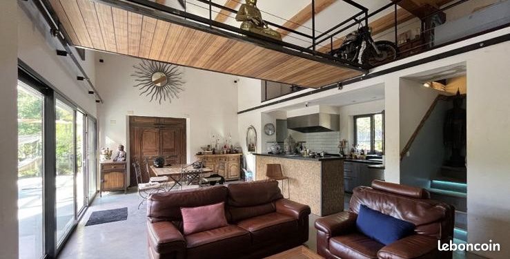 Maison 10 pièces 350 m² · à Grimaud · 350 m² · 1 685 000 €