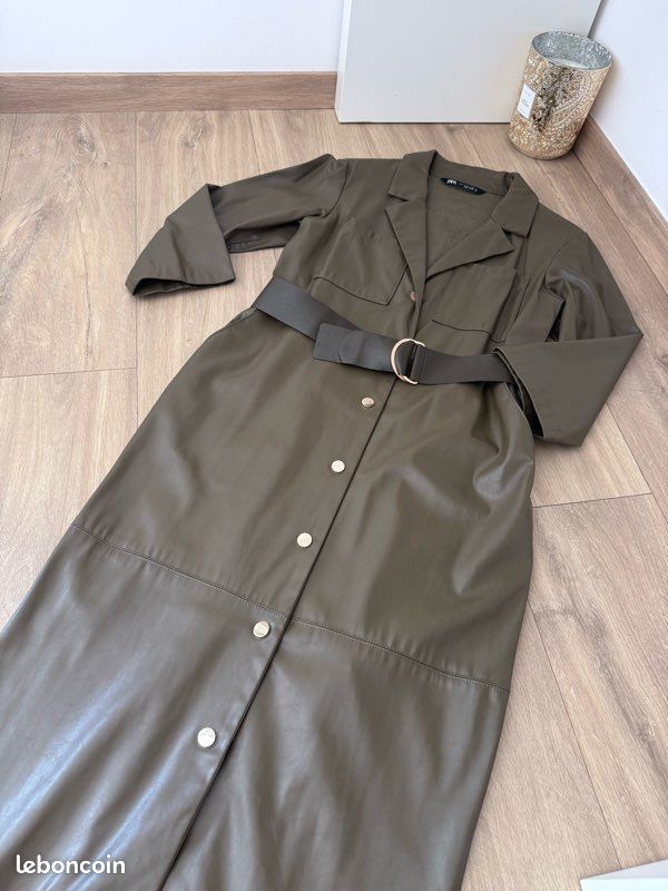 Robe Zara similicuir (image 4)