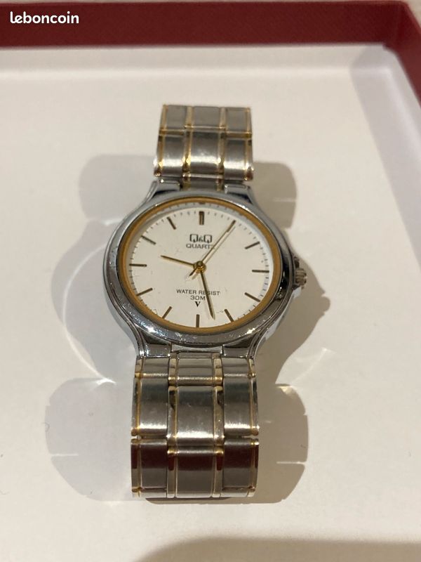 Montre Q&Q Quartz Dorée - Cadran Gris Et Noir Jamais Portée Pile Neuve