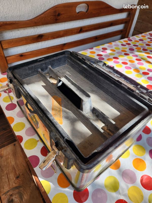 Boîte à outils en acier (image 5)