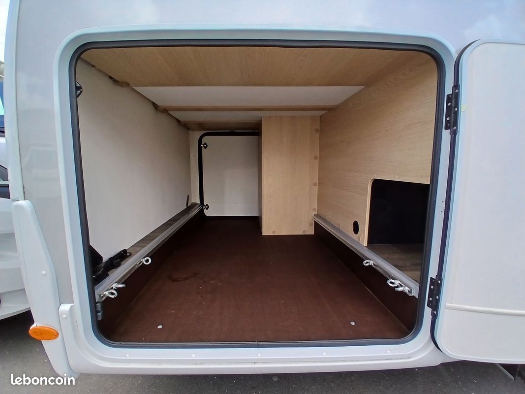 đšSunlight T690 Adventure edition - Ford transit 2.0l 155ch boite manuelle - lit central + lit pavillon (image 10)