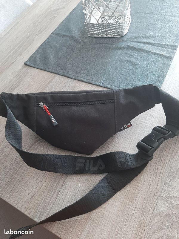 Vend sacoche fila original (image 2)