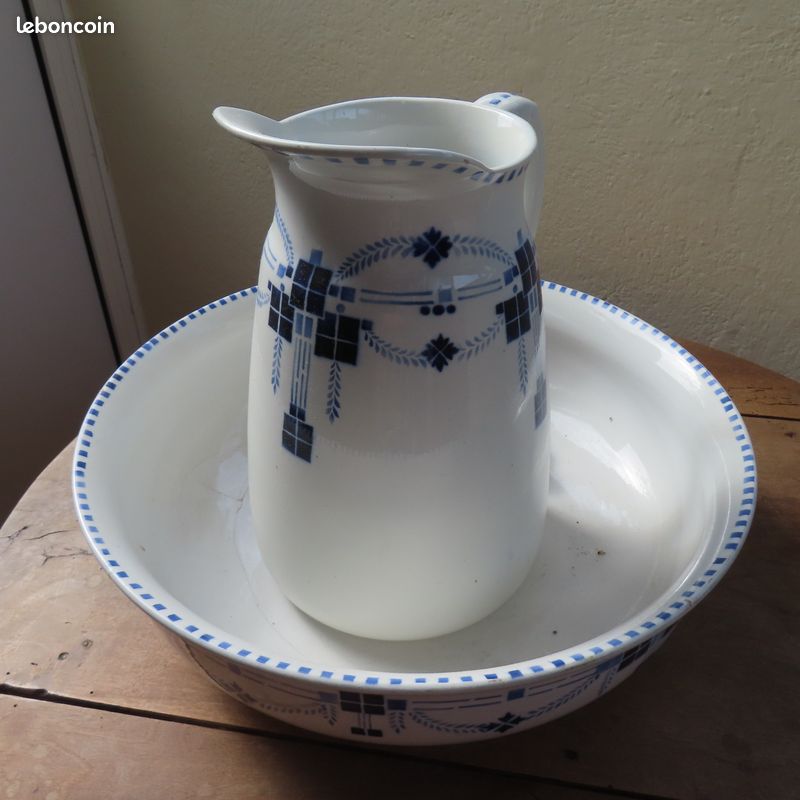 Broc et bassine bleu et blanc (image 1)