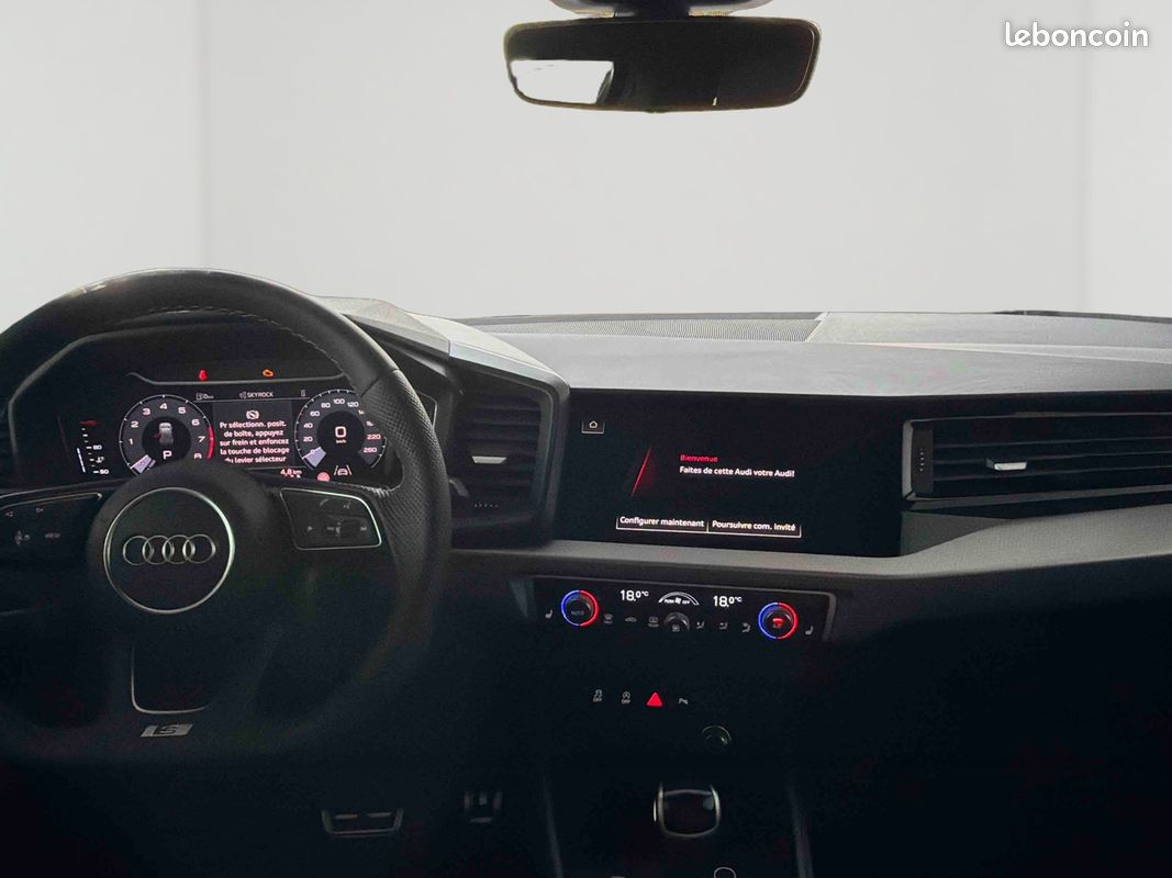 AUDI A1 Sportback 30 TFSI 116 ch S tronic 7 S Line (image 9)