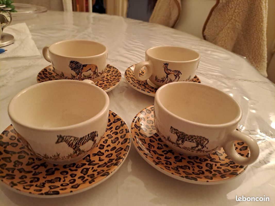 Lot De 5 Tasses Et 8 Soucoupes Geneviève Lethu – Touraine, écru Et Marron