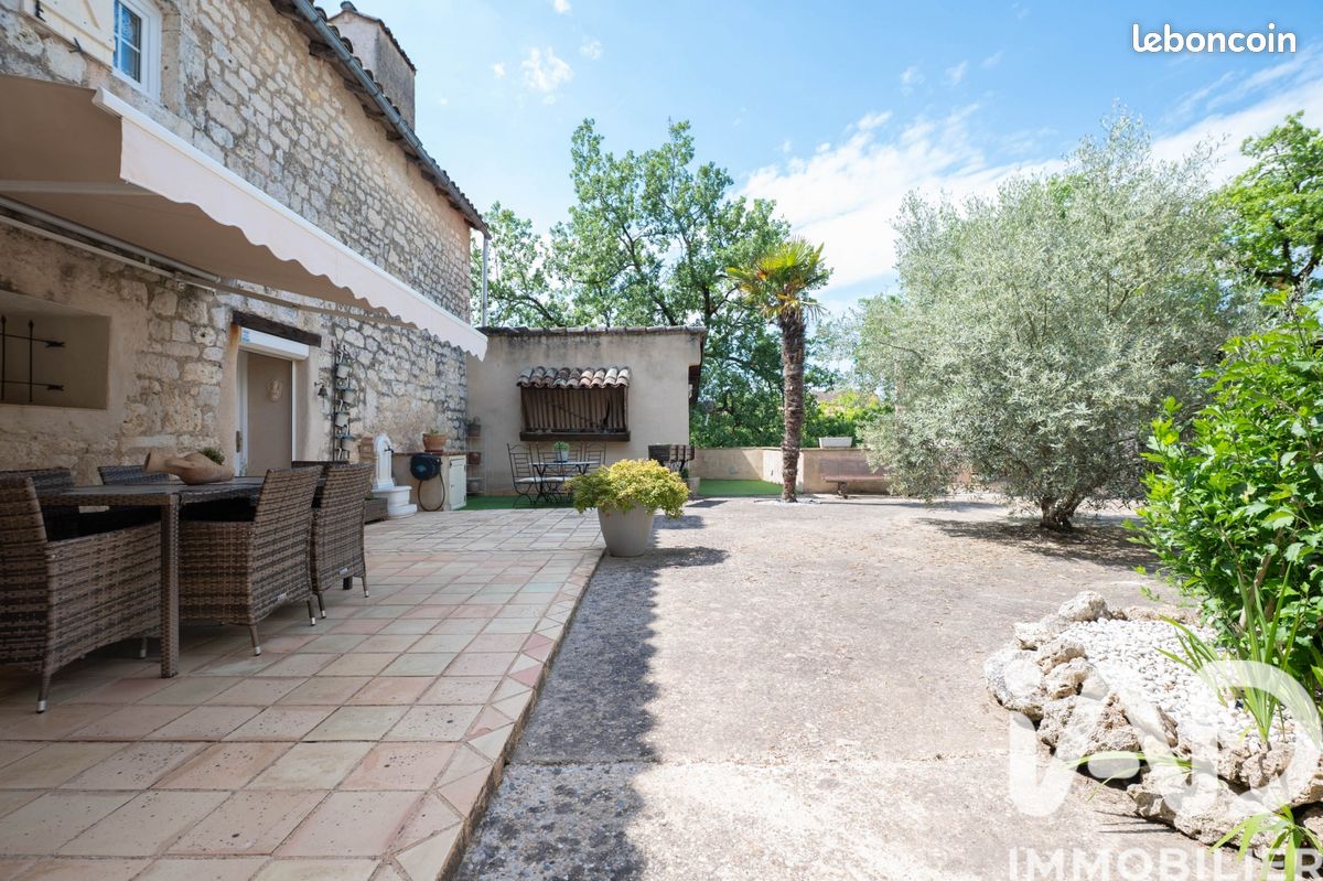 Propriété 8 pièces 387 m² (image 7)