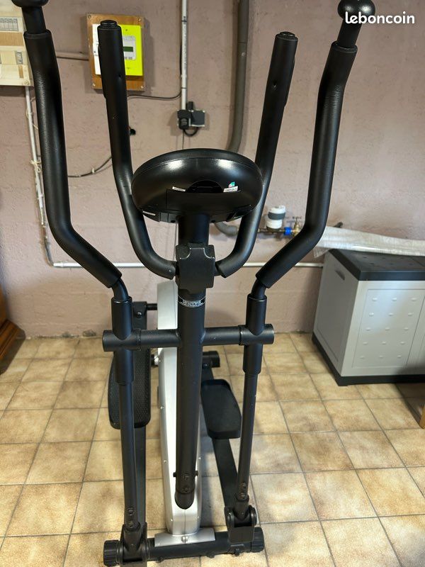 Vélo elliptique (image 1)