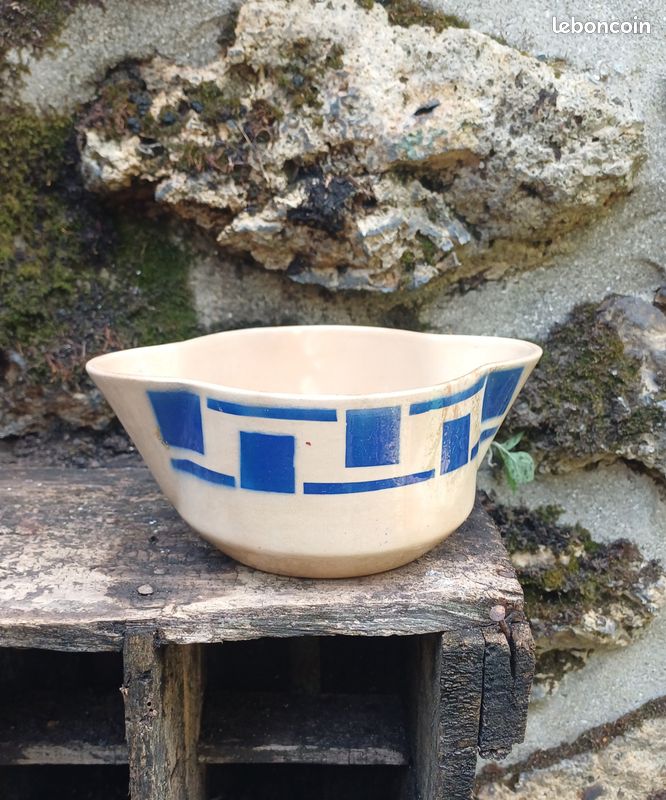 Saucière en porcelaine céramique Badonviller Mephisto vaisselle ancienne à deux becs verseurs (image 1)