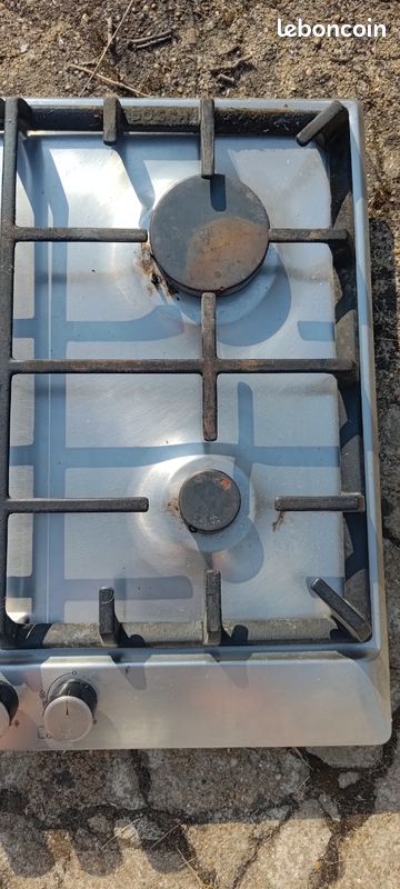 Plaque de cuisson gaz Bosch 3 feux – À vendre en l'état (image 2)