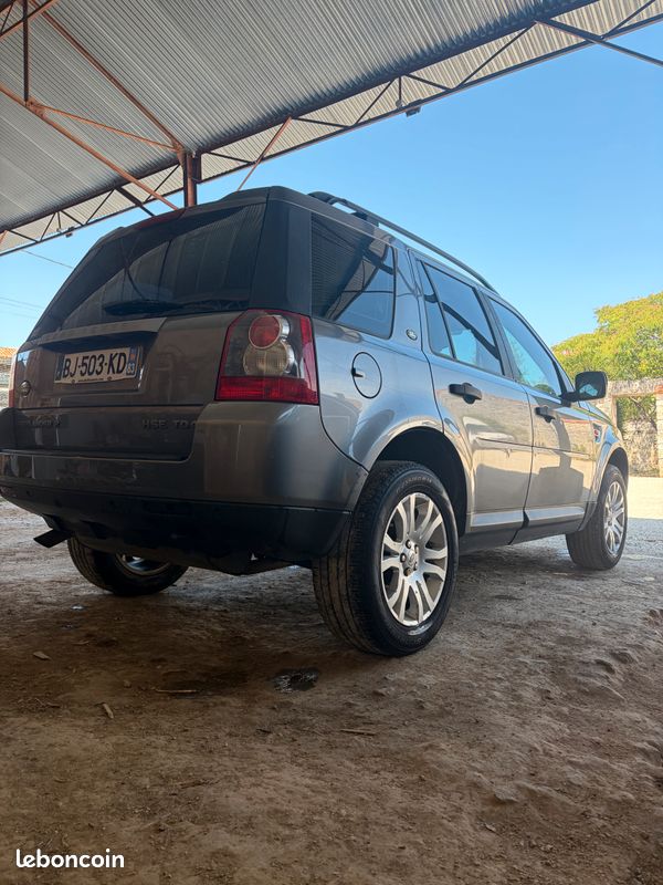 Voiture land Rover (image 2)