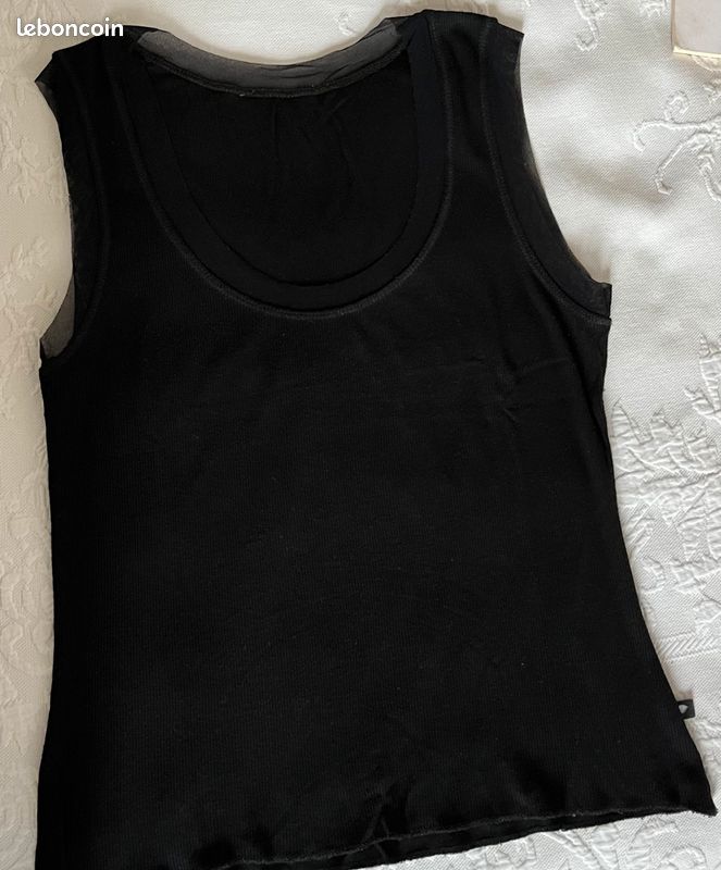 T-shirt raffiné, noir mat finement cotelé et parements en voile (image 8)