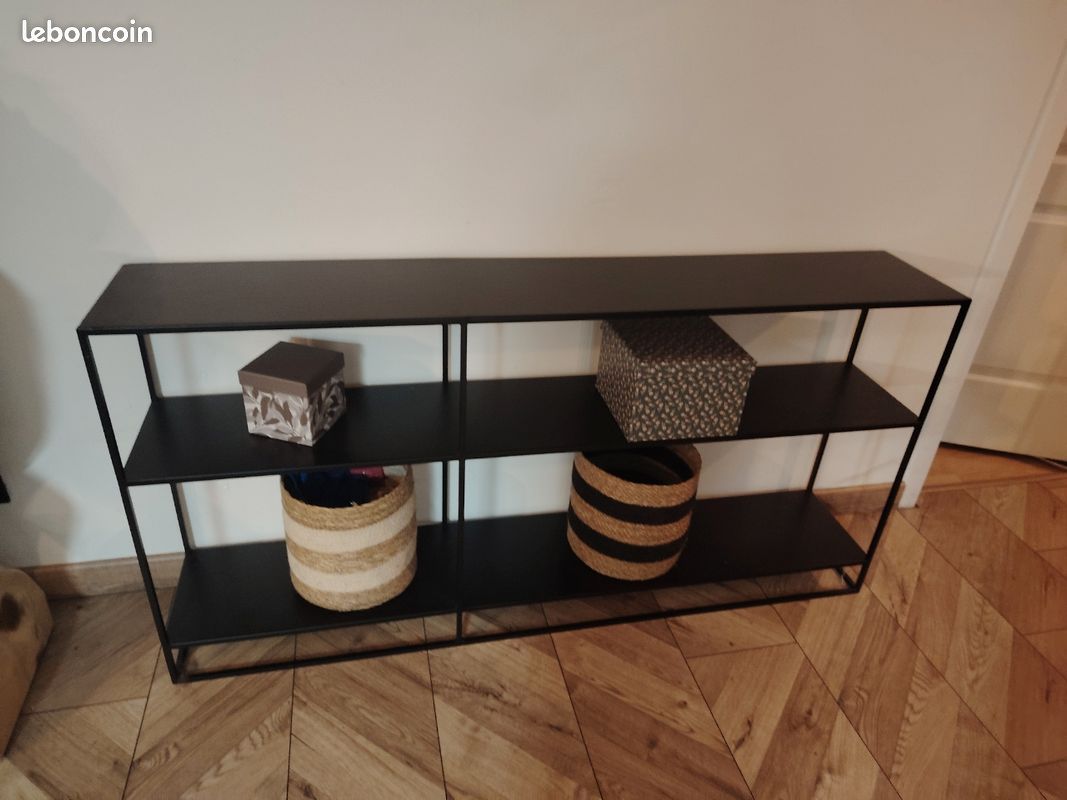 Consoles (image 2)
